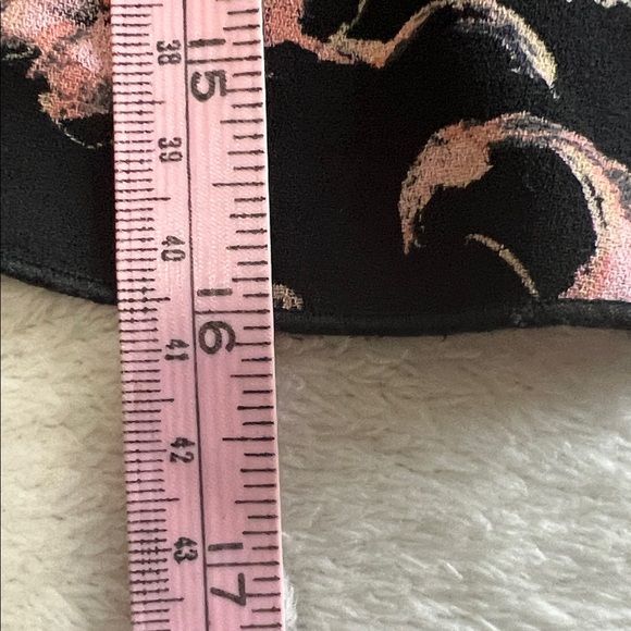 Wilfred Black and Pink Off-Shoulder Elegant Top with Butterfly Print Size XXS - Picture 11 of 11